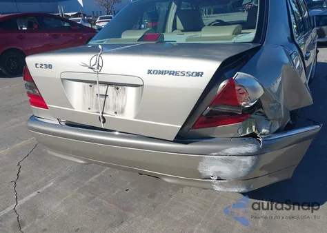 1999 Mercedes-Benz C 230 Kompressor z USA, uszkodzony, nr VIN WDBHA24GXXA769918